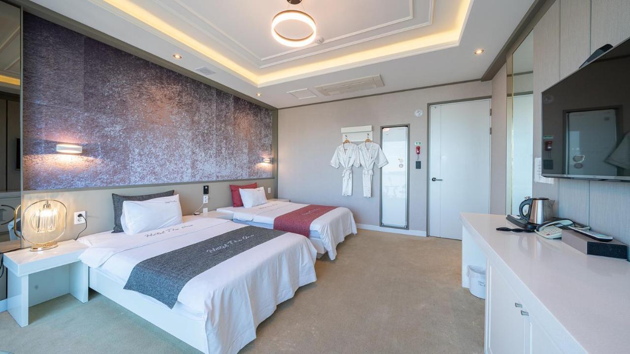 Hotel The One Йосу Екстериор снимка